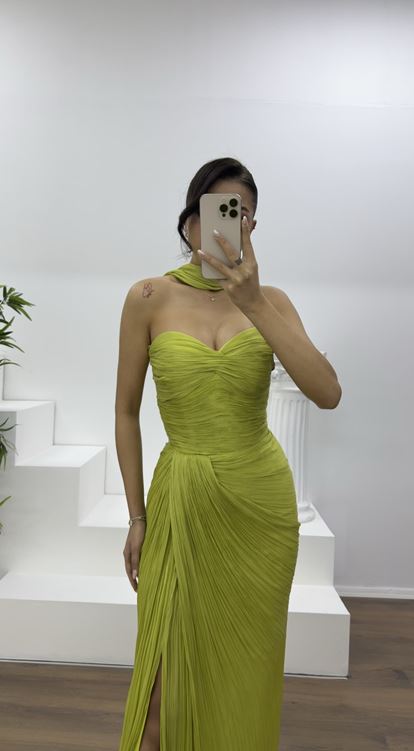 Yağ Yeşili Straplez Piliseli Abiye Elbise