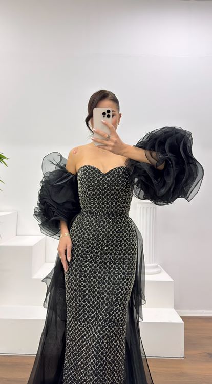 Siyah Straplez Kolları Tül Detay Abiye Elbise