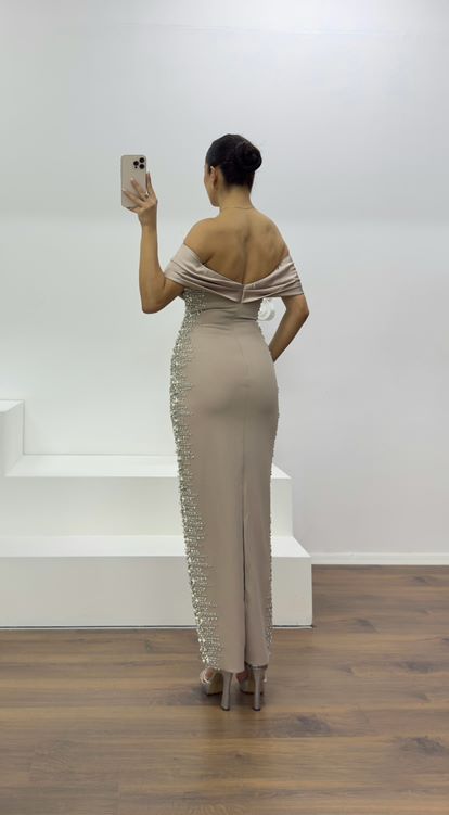 Vizon Kayık Yaka Taş Detaylı Abiye Elbise