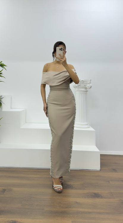 Vizon Kayık Yaka Taş Detaylı Abiye Elbise