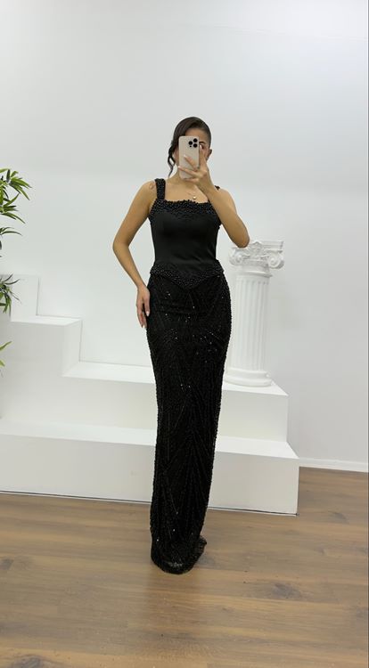 Siyah Boncuk İşlemeli Abiye Elbise