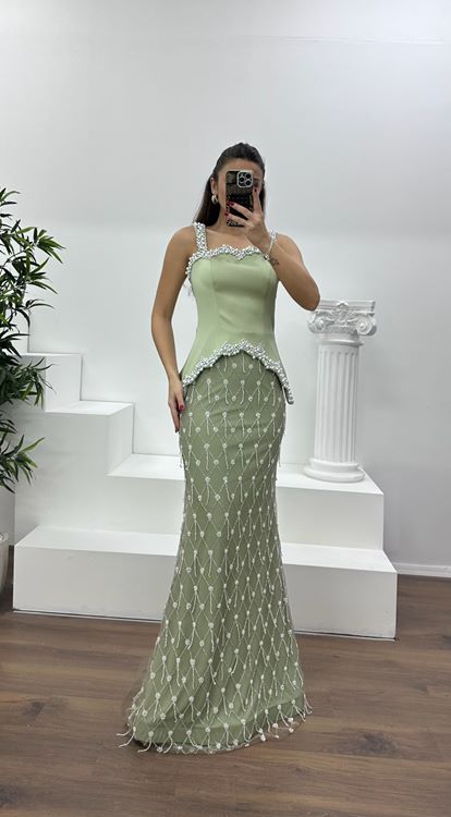 Haki Kare Yaka Boncuklu Uzun Abiye Elbise