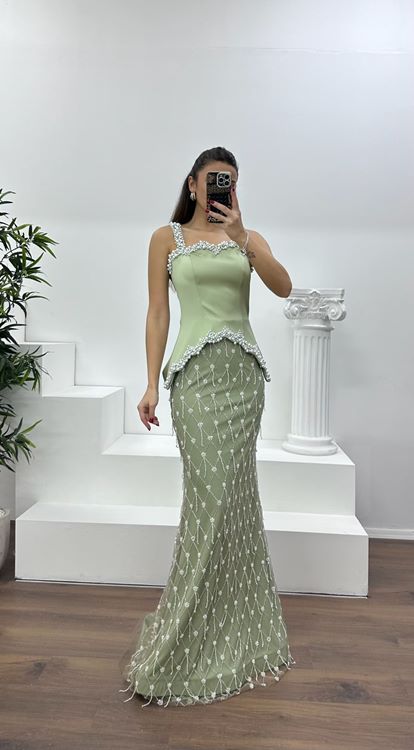 Haki Kare Yaka Boncuklu Uzun Abiye Elbise