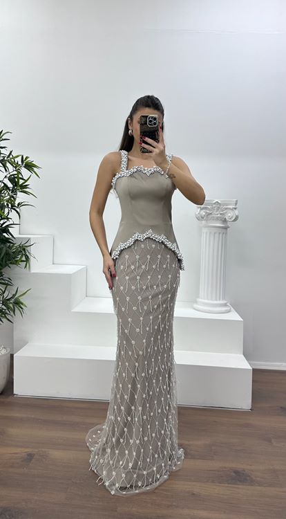 Taş Kare Yaka Boncuklu Uzun Abiye Elbise