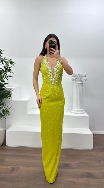 Fıstık Yeşili Halter Yaka Taş Detay Abiye Elbise