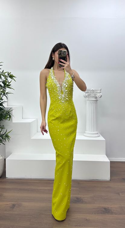 Fıstık Yeşili Halter Yaka Taş Detay Abiye Elbise