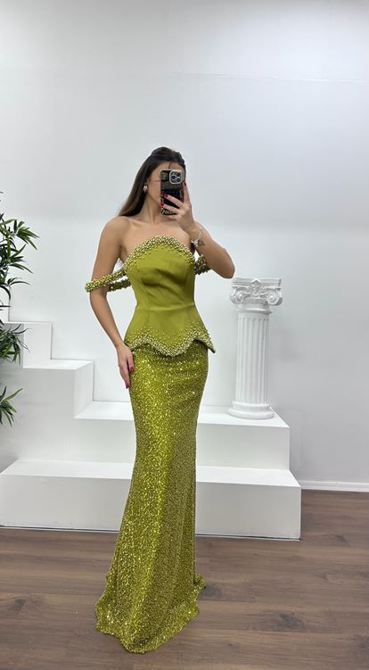 Yağ Yeşili Kolları  Boncuklu Straplez Abiye Elbise
