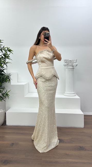 Gold Kolları  Boncuklu Straplez Abiye Elbise
