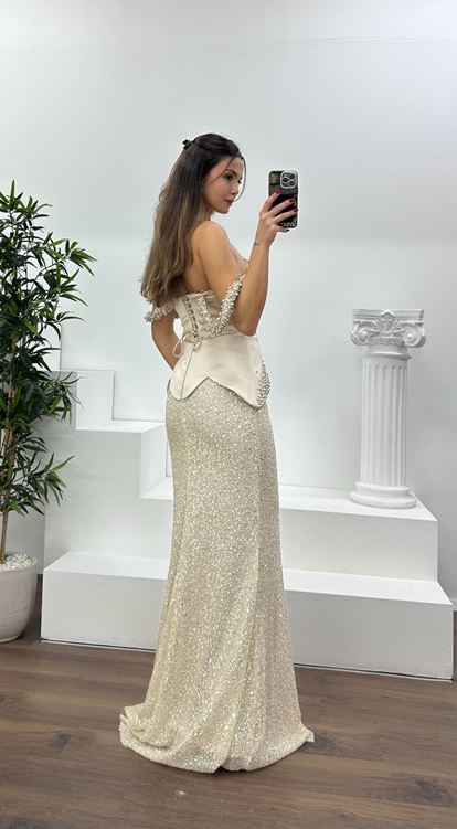 Gold Kolları  Boncuklu Straplez Abiye Elbise