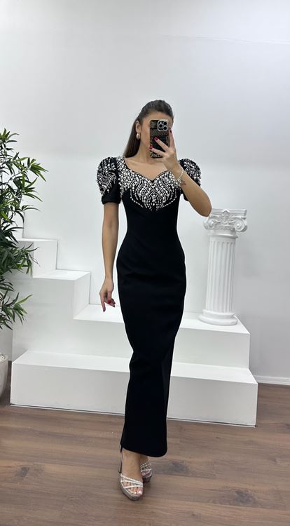Siyah Balon Kol Yakası İşlemeli Abiye Elbise