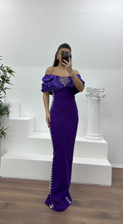 Koyu Mor Kayık Yaka Taşlı Abiye Elbise