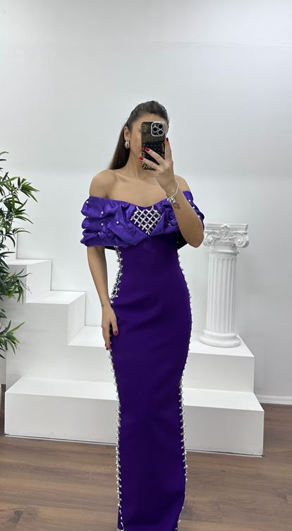 Koyu Mor Kayık Yaka Taşlı Abiye Elbise