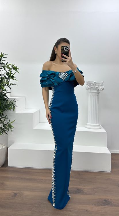 Petrol Kayık Yaka Taşlı Abiye Elbise