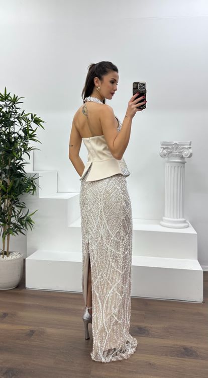 Bej Halter Yaka İnci Detay  Abiye Elbise