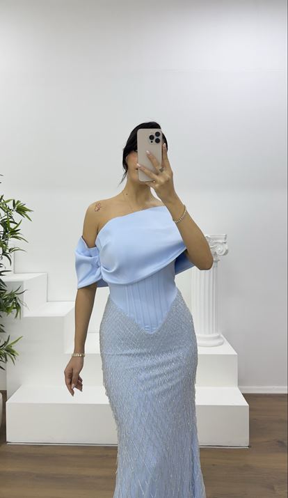 Bebe Mavi Geniş Drapeli Eteği İnce Boncuklu Abiye Elbise