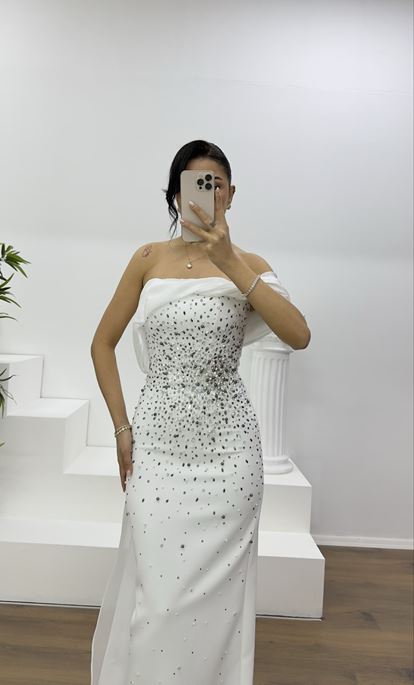 Kemik Straplez Boncuk İşlemeli Abiye Elbise