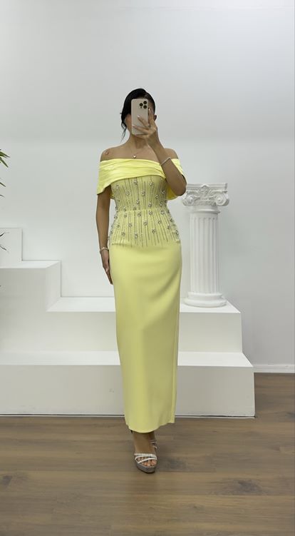 Sarı Omuzu Drapeli Çiçek Taş İşlemeli Abiye Elbise