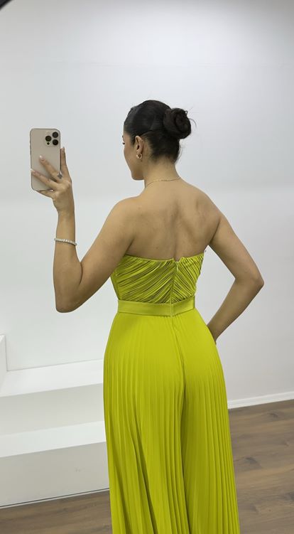 Fıstık Yeşili Göğsü Taş Detaylı Pliseli Tulum Abiye Tulum