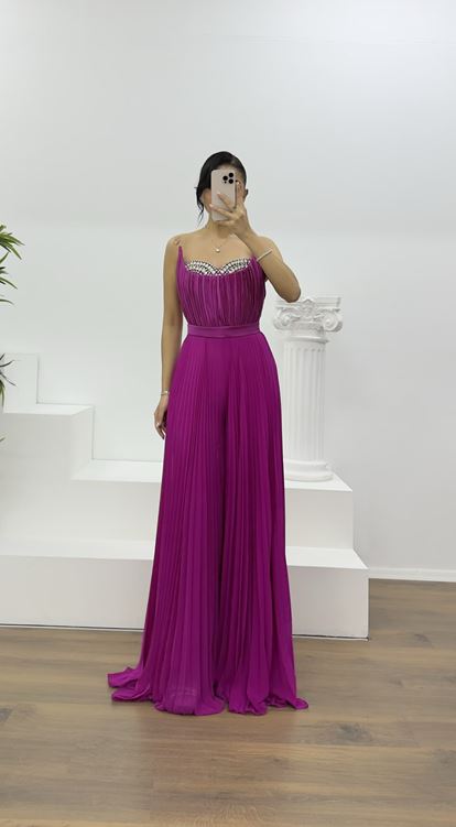 Fuşya Göğsü Taş Detaylı Pliseli Tulum Abiye Tulum