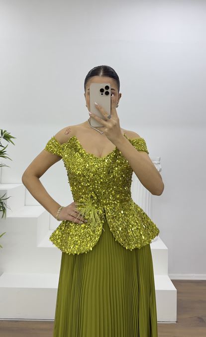 Haki Pul Payet Kayık Yaka Piliseli Abiye Elbise