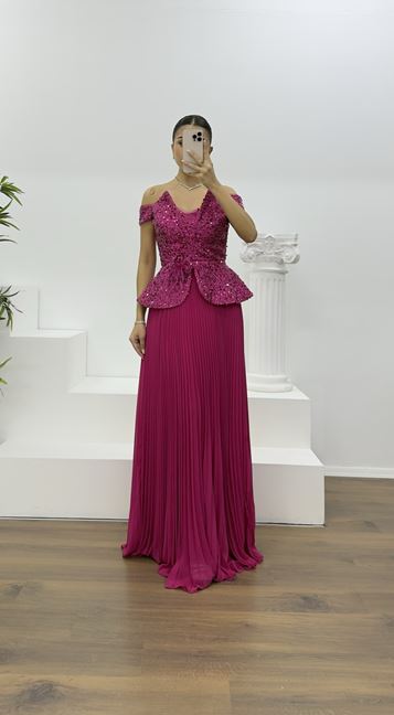 Fuşya Pul Payet Kayık Yaka Piliseli Abiye Elbise