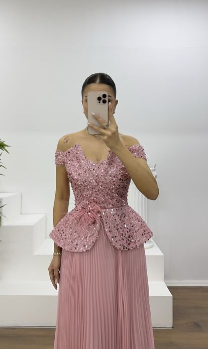 Gül Kurusu Pul Payet Kayık Yaka Piliseli Abiye Elbise