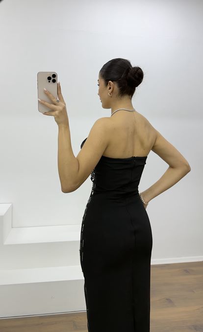 Siyah Drapeli Straplez Ve Taş İşlemeli Abiye Elbise