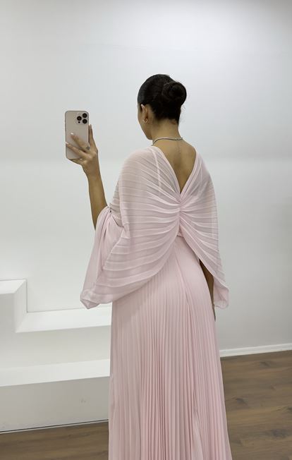 Pudra Broş Detaylı Melek Kanadı Şifon Abiye Elbise