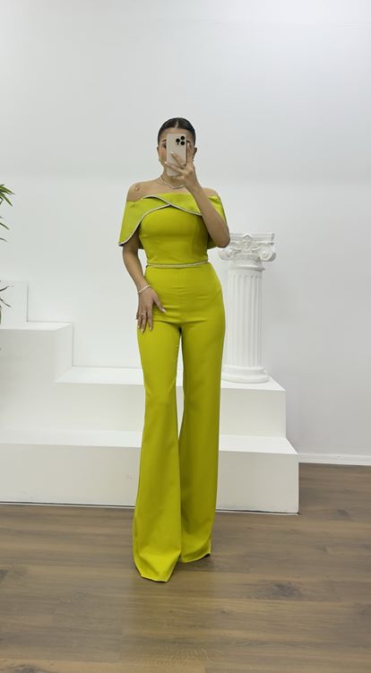 Fıstık Yeşili Kayık Yaka Taş Detay Abiye Tulum