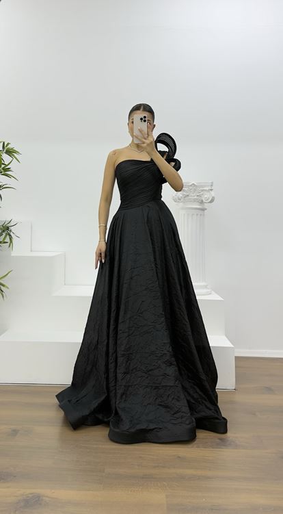 Black One-Shoulder Taffeta Evening Dress