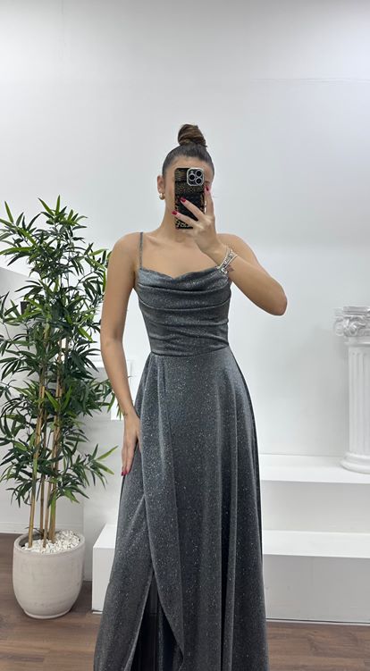 Gümüş Simli Degaje Yaka Abiye Elbise