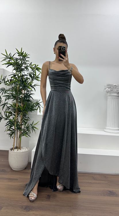 Gümüş Simli Degaje Yaka Abiye Elbise