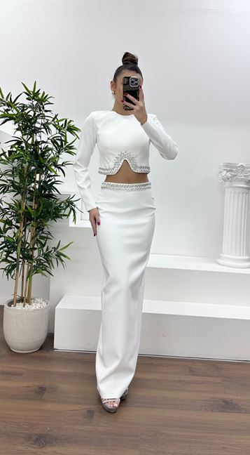 Set aus besticktem Abendkleid mit Taillenband