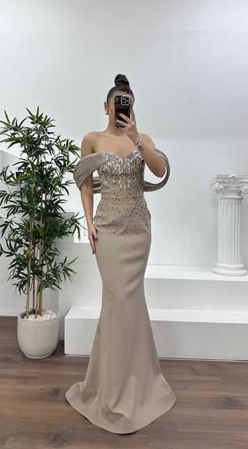 Stone Embellished Boat Neck Evening Dress