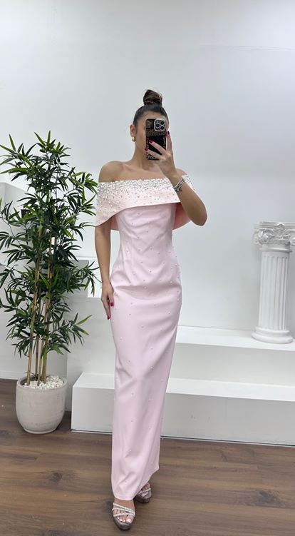 Pudra Kayık Yaka İnci Detaylı Abiye Elbise