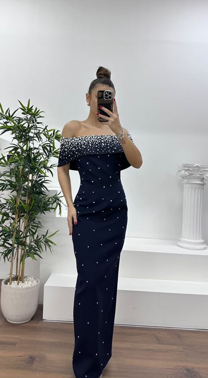 Lacivert Kayık Yaka İnci Detaylı Abiye Elbise