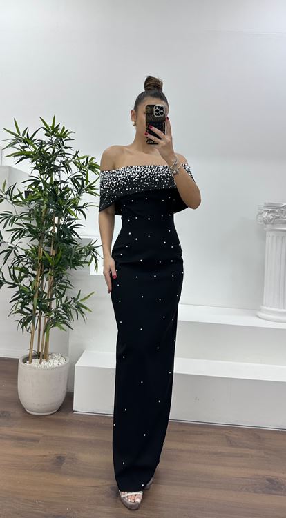 Siyah Kayık Yaka İnci Detaylı Abiye Elbise