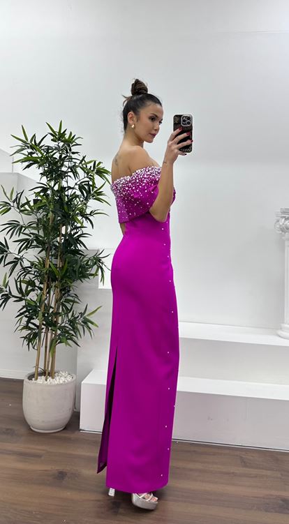 Fuşya Kayık Yaka İnci Detaylı Abiye Elbise