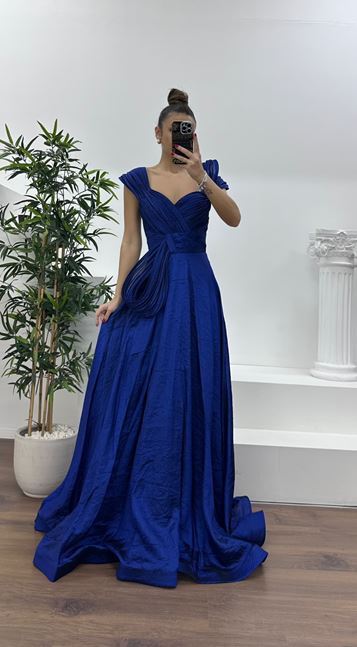 Saks Layered Draped Shoulder Design Evening Dress