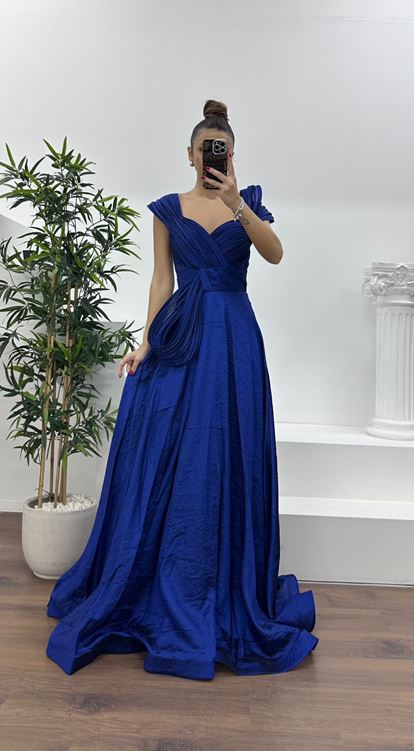 Saks Layered Draped Shoulder Design Evening Dress