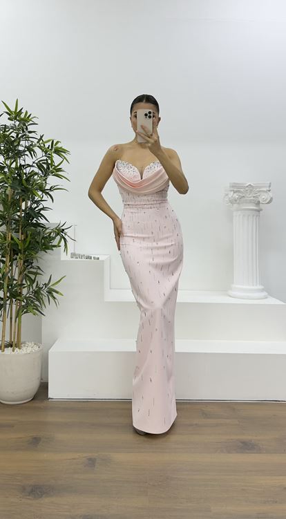 Pudra Drapeli Straplez Ve Taş İşlemeli Abiye Elbise