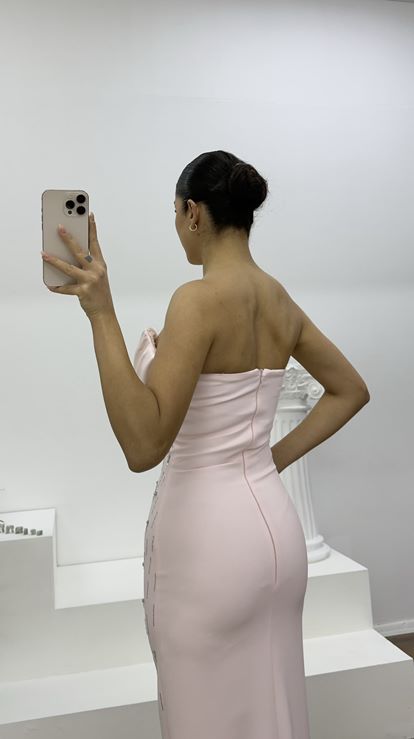 Pudra Drapeli Straplez Ve Taş İşlemeli Abiye Elbise