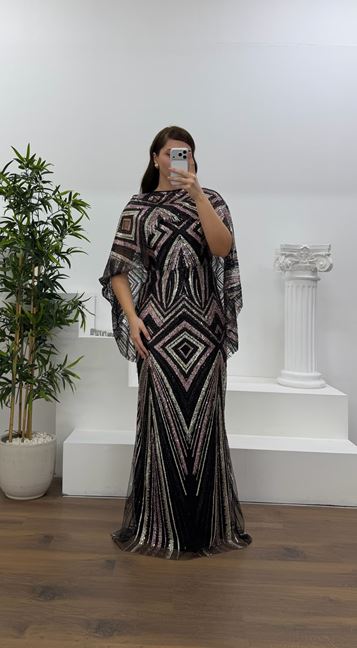 Siyah Kolları Pelerin Detay Pul Payet Büyük Beden Abiye Elbise