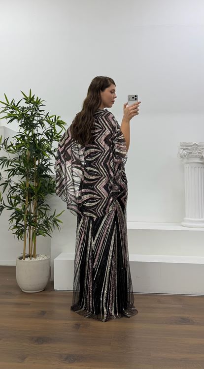 Siyah Kolları Pelerin Detay Pul Payet Büyük Beden Abiye Elbise