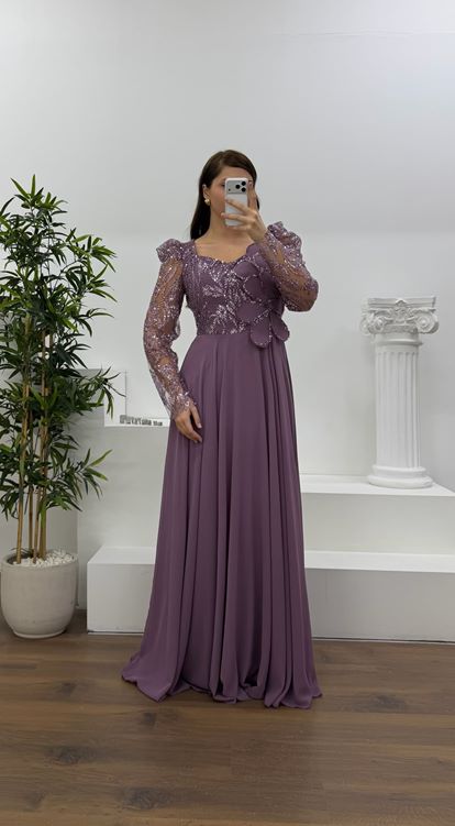 Lila Beli Çiçek Detay Şifon  Büyük Beden Abiye Elbise