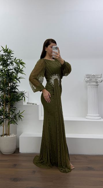 Haki Yumuşak Dantel Dokulu,  Taş Aplikeli Büyük Beden Abiye Elbise