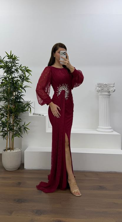 Bordo Yumuşak Dantel Dokulu,  Taş Aplikeli Büyük Beden Abiye Elbise