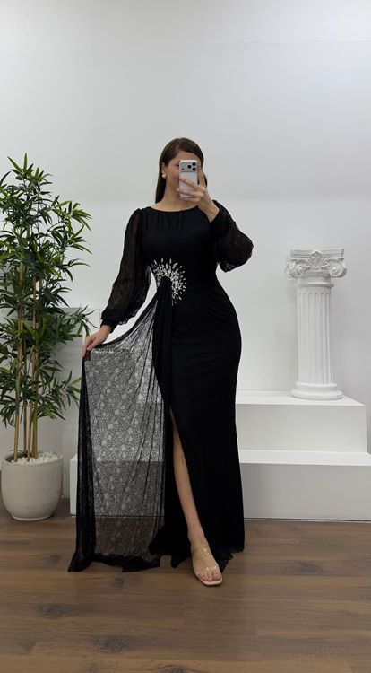 Siyah Yumuşak Dantel Dokulu,  Taş Aplikeli Büyük Beden Abiye Elbise