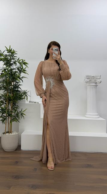 Pudra Yumuşak Dantel Dokulu,  Taş Aplikeli Büyük Beden Abiye Elbise