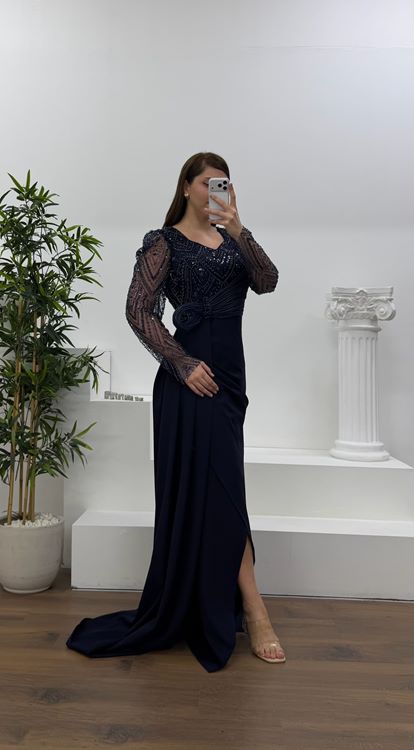 Lacivert İşlemeli  Bel Detaylı Şifon Büyük Beden  Abiye Elbise